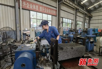 大國(guó)重器中的“衡陽(yáng)制造”⑧ | 衡陽(yáng)“運(yùn)輸機(jī)械”用科技創(chuàng)新賦能傳統(tǒng)制造 輸送機(jī)